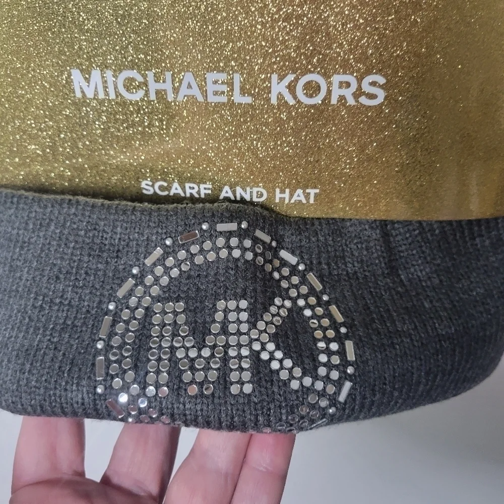 NEW! MICHAEL KORS Embellished Bling Hat & Scarf 2pc. Gift Set.